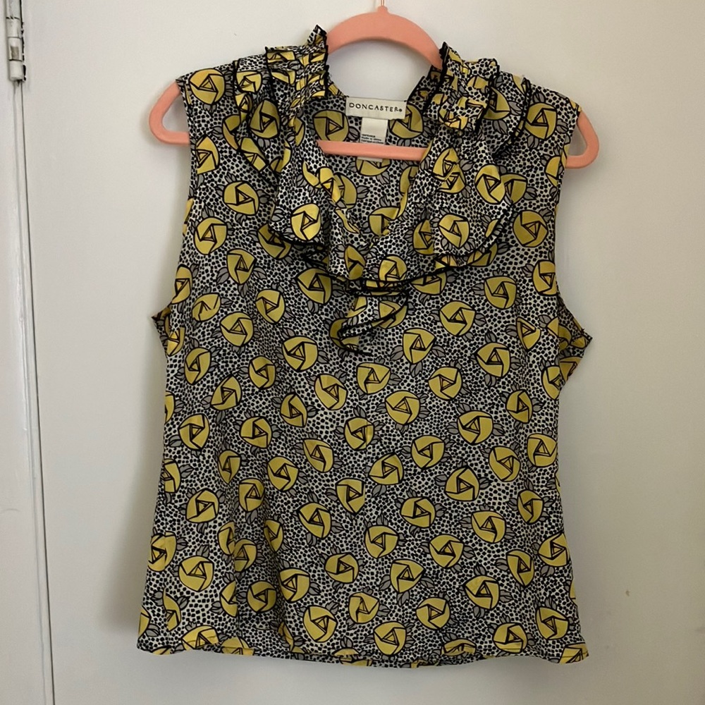 DONCASTER 💯 silk blouse, M EUC
